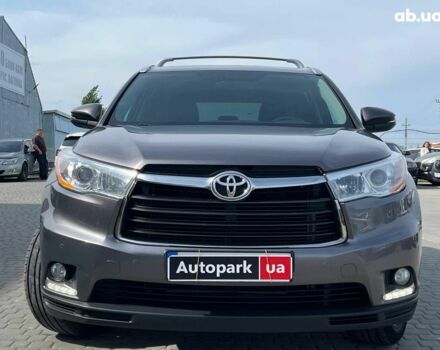 Серый Тойота Хайлендер, объемом двигателя 2.7 л и пробегом 266 тыс. км за 20590 $, фото 1 на Automoto.ua