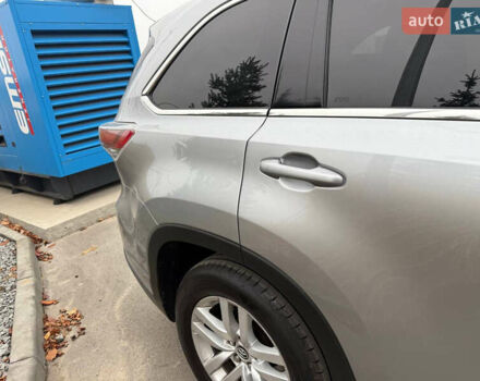 Сірий Тойота Хайлендер, об'ємом двигуна 2.67 л та пробігом 157 тис. км за 25700 $, фото 41 на Automoto.ua