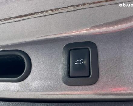 Серый Тойота Хайлендер, объемом двигателя 2.7 л и пробегом 266 тыс. км за 20590 $, фото 34 на Automoto.ua