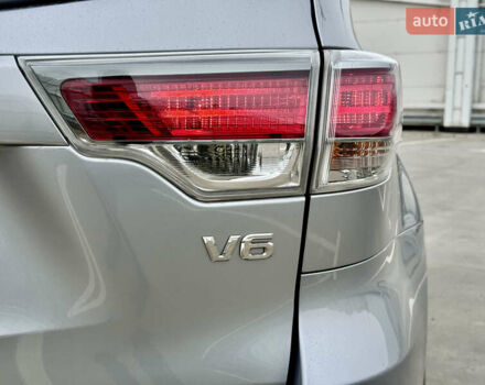 Тойота Хайлендер 2016 в Киеве на Automoto.ua Серый Тойота Хайлендер, объемом двигателя 3.46 л и пробегом 181 тыс. км за 28000 $, фото 19 на Automoto.ua