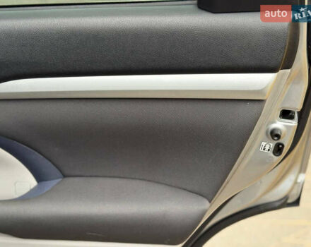 Сірий Тойота Хайлендер, об'ємом двигуна 2.67 л та пробігом 157 тис. км за 25700 $, фото 18 на Automoto.ua