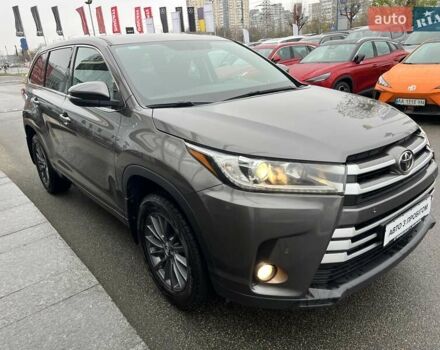 Серый Тойота Хайлендер, объемом двигателя 2.67 л и пробегом 105 тыс. км за 23581 $, фото 8 на Automoto.ua