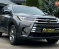 Сірий Тойота Хайлендер, об'ємом двигуна 3.5 л та пробігом 77 тис. км за 28300 $, фото 1 на Automoto.ua