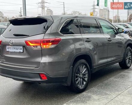 Серый Тойота Хайлендер, объемом двигателя 2.67 л и пробегом 105 тыс. км за 23581 $, фото 6 на Automoto.ua