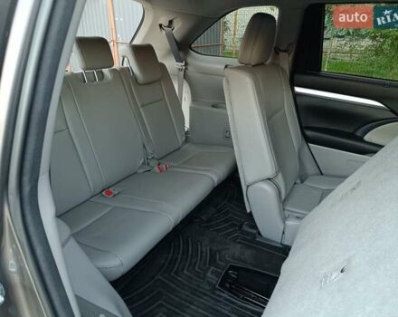 Серый Тойота Хайлендер, объемом двигателя 3.46 л и пробегом 117 тыс. км за 29500 $, фото 54 на Automoto.ua