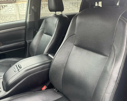 Сірий Тойота Хайлендер, об'ємом двигуна 3.46 л та пробігом 181 тис. км за 29999 $, фото 12 на Automoto.ua