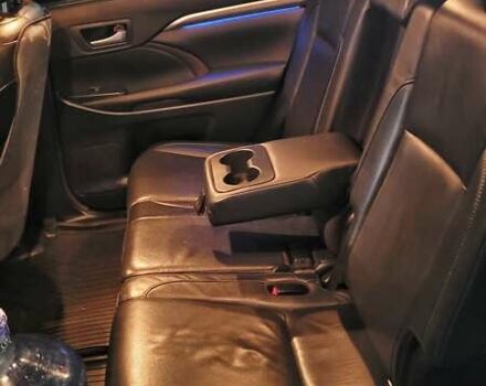 Сірий Тойота Хайлендер, об'ємом двигуна 3.46 л та пробігом 62 тис. км за 33000 $, фото 35 на Automoto.ua