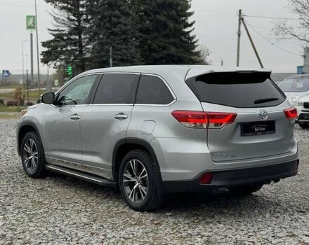 Сірий Тойота Хайлендер, об'ємом двигуна 2.67 л та пробігом 121 тис. км за 26000 $, фото 2 на Automoto.ua