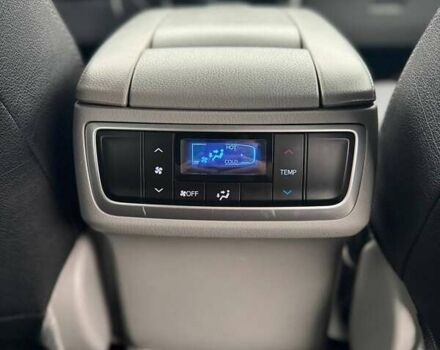 Сірий Тойота Хайлендер, об'ємом двигуна 2.67 л та пробігом 121 тис. км за 26000 $, фото 16 на Automoto.ua