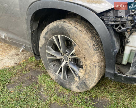 Сірий Тойота Хайлендер, об'ємом двигуна 2.67 л та пробігом 150 тис. км за 9000 $, фото 12 на Automoto.ua