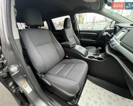 Серый Тойота Хайлендер, объемом двигателя 2.67 л и пробегом 105 тыс. км за 23581 $, фото 23 на Automoto.ua