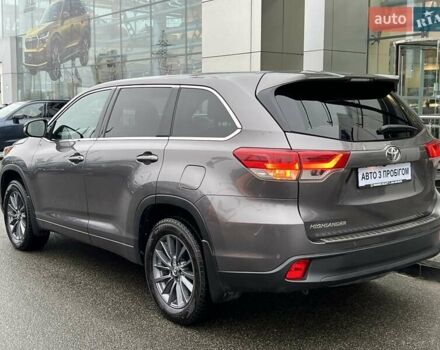 Серый Тойота Хайлендер, объемом двигателя 2.67 л и пробегом 105 тыс. км за 23581 $, фото 4 на Automoto.ua