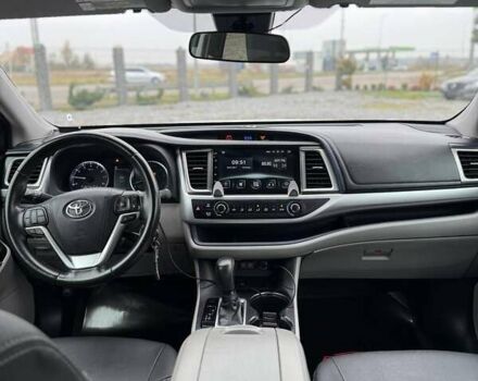 Сірий Тойота Хайлендер, об'ємом двигуна 2.67 л та пробігом 121 тис. км за 26000 $, фото 10 на Automoto.ua