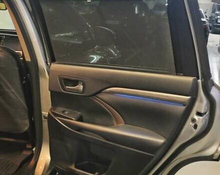 Сірий Тойота Хайлендер, об'ємом двигуна 3.46 л та пробігом 62 тис. км за 33000 $, фото 25 на Automoto.ua