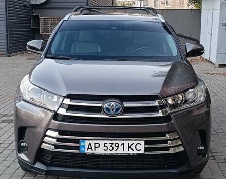 Серый Тойота Хайлендер, объемом двигателя 3.46 л и пробегом 117 тыс. км за 29500 $, фото 23 на Automoto.ua