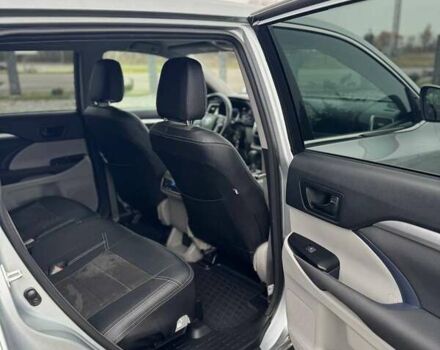 Сірий Тойота Хайлендер, об'ємом двигуна 2.67 л та пробігом 121 тис. км за 26000 $, фото 14 на Automoto.ua