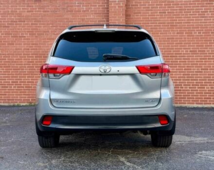 Серый Тойота Хайлендер, объемом двигателя 3.5 л и пробегом 57 тыс. км за 19000 $, фото 6 на Automoto.ua