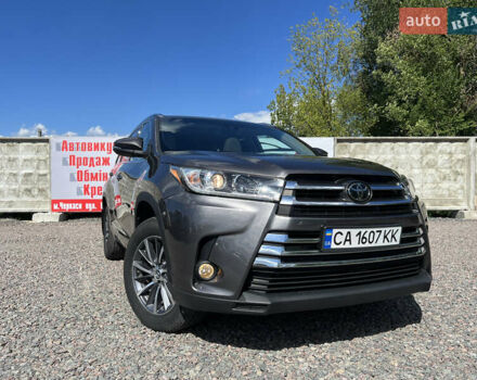 Сірий Тойота Хайлендер, об'ємом двигуна 3.46 л та пробігом 92 тис. км за 23900 $, фото 2 на Automoto.ua