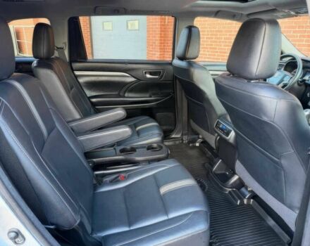 Серый Тойота Хайлендер, объемом двигателя 3.5 л и пробегом 57 тыс. км за 19000 $, фото 11 на Automoto.ua