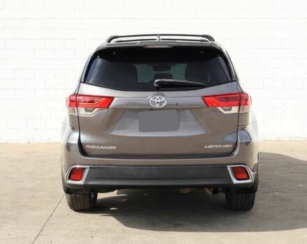Серый Тойота Хайлендер, объемом двигателя 3.5 л и пробегом 64 тыс. км за 19000 $, фото 5 на Automoto.ua