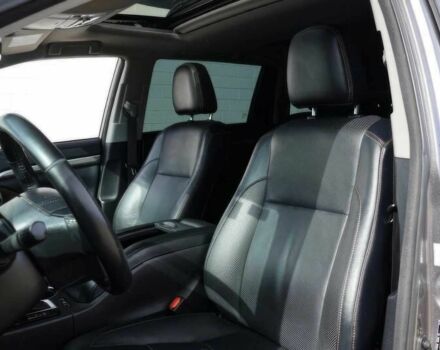 Серый Тойота Хайлендер, объемом двигателя 3.5 л и пробегом 64 тыс. км за 19000 $, фото 7 на Automoto.ua