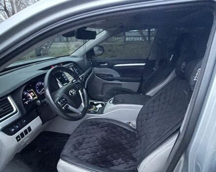 Сірий Тойота Хайлендер, об'ємом двигуна 3.5 л та пробігом 110 тис. км за 28000 $, фото 13 на Automoto.ua