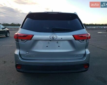 Серый Тойота Хайлендер, объемом двигателя 3.46 л и пробегом 109 тыс. км за 8600 $, фото 4 на Automoto.ua