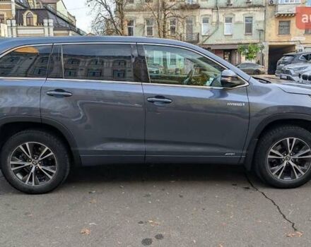 Сірий Тойота Хайлендер, об'ємом двигуна 3.5 л та пробігом 188 тис. км за 25000 $, фото 5 на Automoto.ua