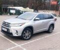 Сірий Тойота Хайлендер, об'ємом двигуна 3.46 л та пробігом 62 тис. км за 27500 $, фото 1 на Automoto.ua