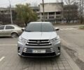 Сірий Тойота Хайлендер, об'ємом двигуна 3.46 л та пробігом 104 тис. км за 29500 $, фото 12 на Automoto.ua