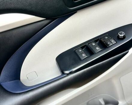 Тойота Хайлендер 2018 в Чернигове на Automoto.ua Серый Тойота Хайлендер, объемом двигателя 3.46 л и пробегом 58 тыс. км за 29999 $, фото 41 на Automoto.ua