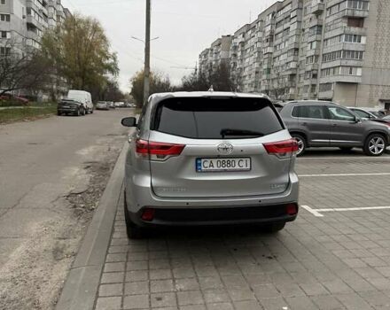 Сірий Тойота Хайлендер, об'ємом двигуна 3.46 л та пробігом 104 тис. км за 29500 $, фото 9 на Automoto.ua