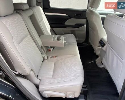 Серый Тойота Хайлендер, объемом двигателя 3.46 л и пробегом 118 тыс. км за 21200 $, фото 14 на Automoto.ua