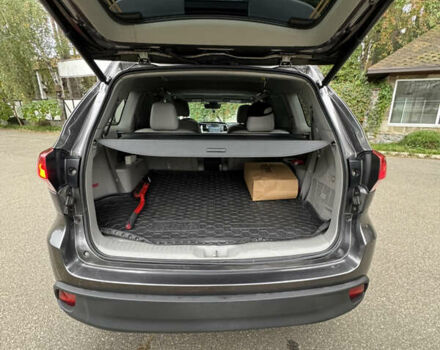 Серый Тойота Хайлендер, объемом двигателя 3.46 л и пробегом 127 тыс. км за 30000 $, фото 23 на Automoto.ua