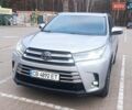 Сірий Тойота Хайлендер, об'ємом двигуна 3.46 л та пробігом 62 тис. км за 27500 $, фото 5 на Automoto.ua