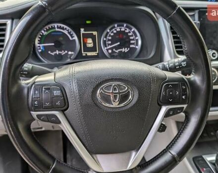 Сірий Тойота Хайлендер, об'ємом двигуна 3.5 л та пробігом 188 тис. км за 25000 $, фото 9 на Automoto.ua