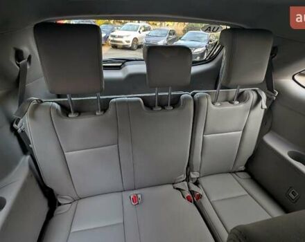 Сірий Тойота Хайлендер, об'ємом двигуна 3.5 л та пробігом 188 тис. км за 25000 $, фото 18 на Automoto.ua