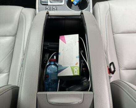 Серый Тойота Хайлендер, объемом двигателя 3.46 л и пробегом 127 тыс. км за 30000 $, фото 28 на Automoto.ua