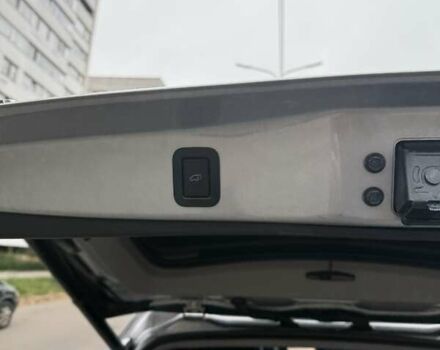 Сірий Тойота Хайлендер, об'ємом двигуна 3.46 л та пробігом 104 тис. км за 29500 $, фото 10 на Automoto.ua