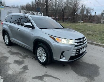 Сірий Тойота Хайлендер, об'ємом двигуна 3.5 л та пробігом 110 тис. км за 28000 $, фото 2 на Automoto.ua