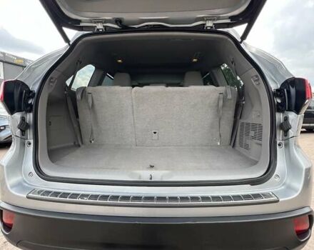 Тойота Хайлендер 2018 в Чернигове на Automoto.ua Серый Тойота Хайлендер, объемом двигателя 3.46 л и пробегом 58 тыс. км за 29999 $, фото 27 на Automoto.ua