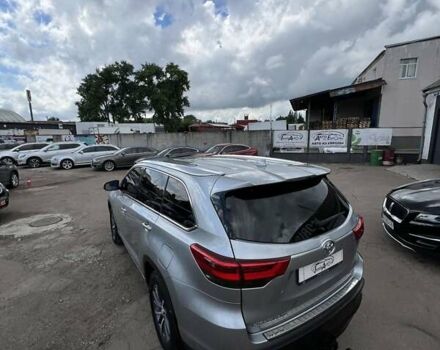 Тойота Хайлендер 2018 в Чернигове на Automoto.ua Серый Тойота Хайлендер, объемом двигателя 3.46 л и пробегом 58 тыс. км за 29999 $, фото 9 на Automoto.ua