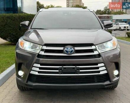 Сірий Тойота Хайлендер, об'ємом двигуна 3.5 л та пробігом 149 тис. км за 32999 $, фото 4 на Automoto.ua