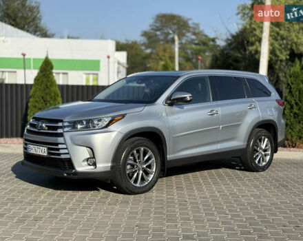 Серый Тойота Хайлендер, объемом двигателя 3.5 л и пробегом 110 тыс. км за 34500 $, фото 2 на Automoto.ua