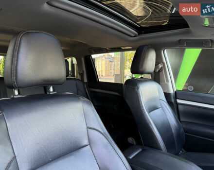 Серый Тойота Хайлендер, объемом двигателя 3.5 л и пробегом 110 тыс. км за 34500 $, фото 16 на Automoto.ua