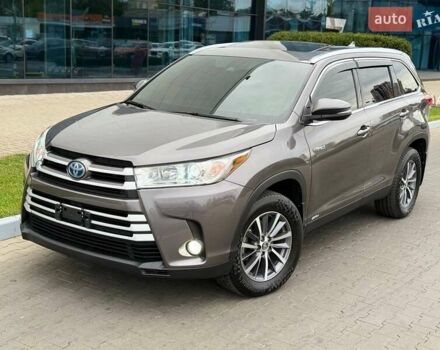 Сірий Тойота Хайлендер, об'ємом двигуна 3.5 л та пробігом 149 тис. км за 32999 $, фото 1 на Automoto.ua