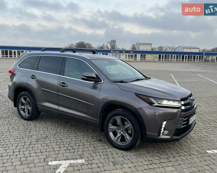 Серый Тойота Хайлендер, объемом двигателя 3.46 л и пробегом 114 тыс. км за 33800 $, фото 8 на Automoto.ua