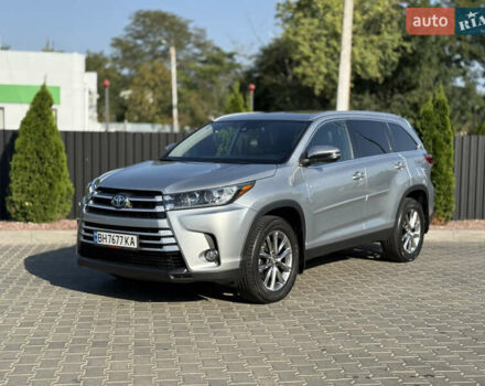 Серый Тойота Хайлендер, объемом двигателя 3.5 л и пробегом 110 тыс. км за 34500 $, фото 28 на Automoto.ua