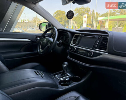 Серый Тойота Хайлендер, объемом двигателя 3.5 л и пробегом 110 тыс. км за 34500 $, фото 15 на Automoto.ua