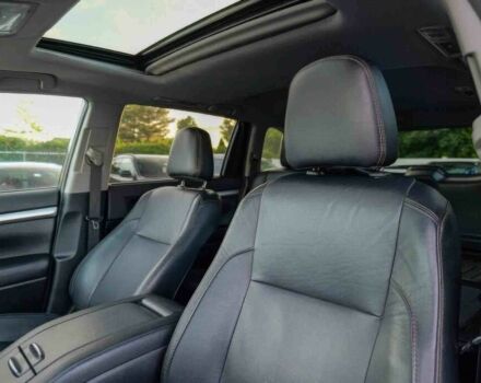 Сірий Тойота Хайлендер, об'ємом двигуна 3.5 л та пробігом 50 тис. км за 17500 $, фото 11 на Automoto.ua